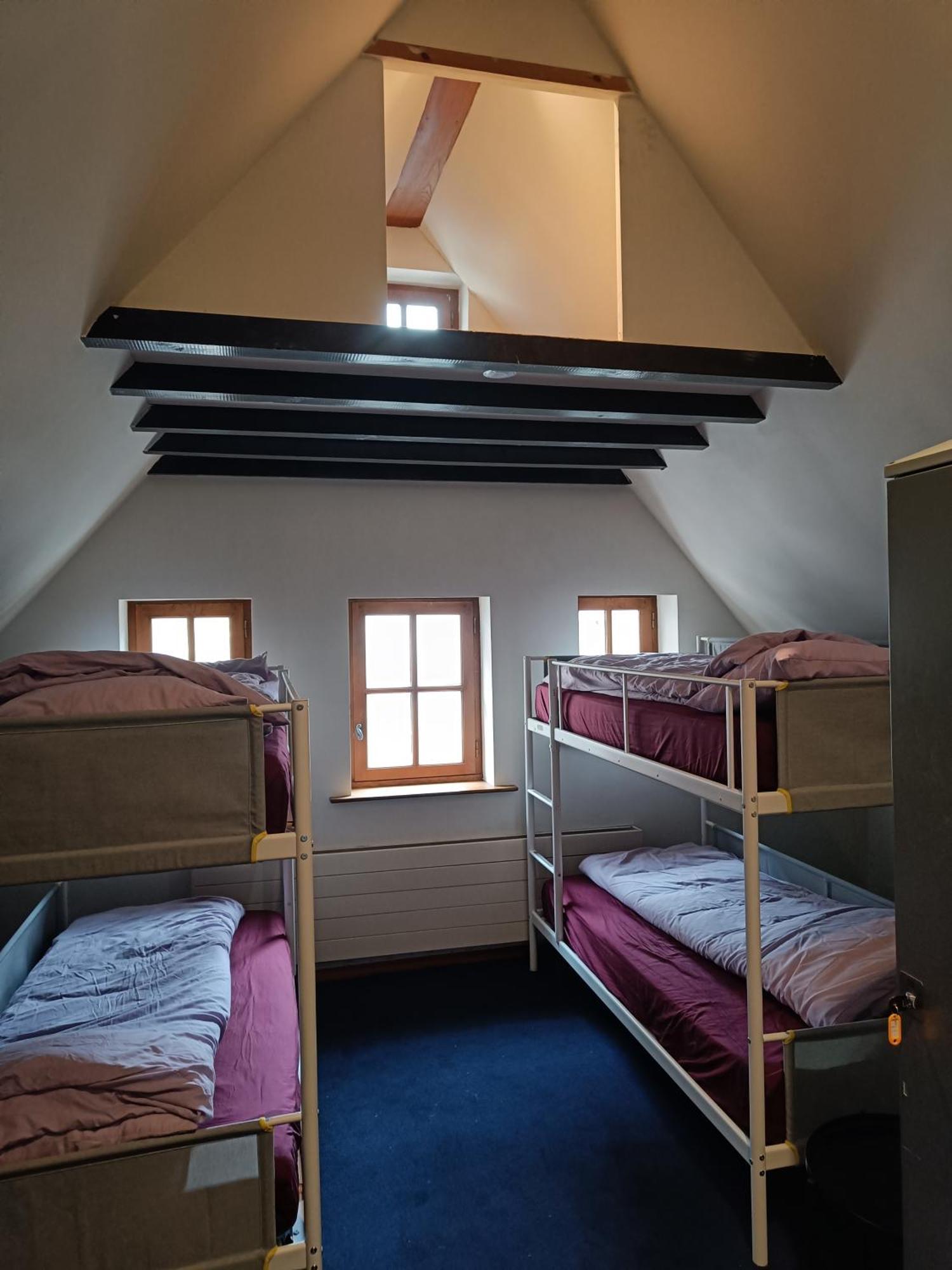 Viktoria Hostel Антверпен Экстерьер фото