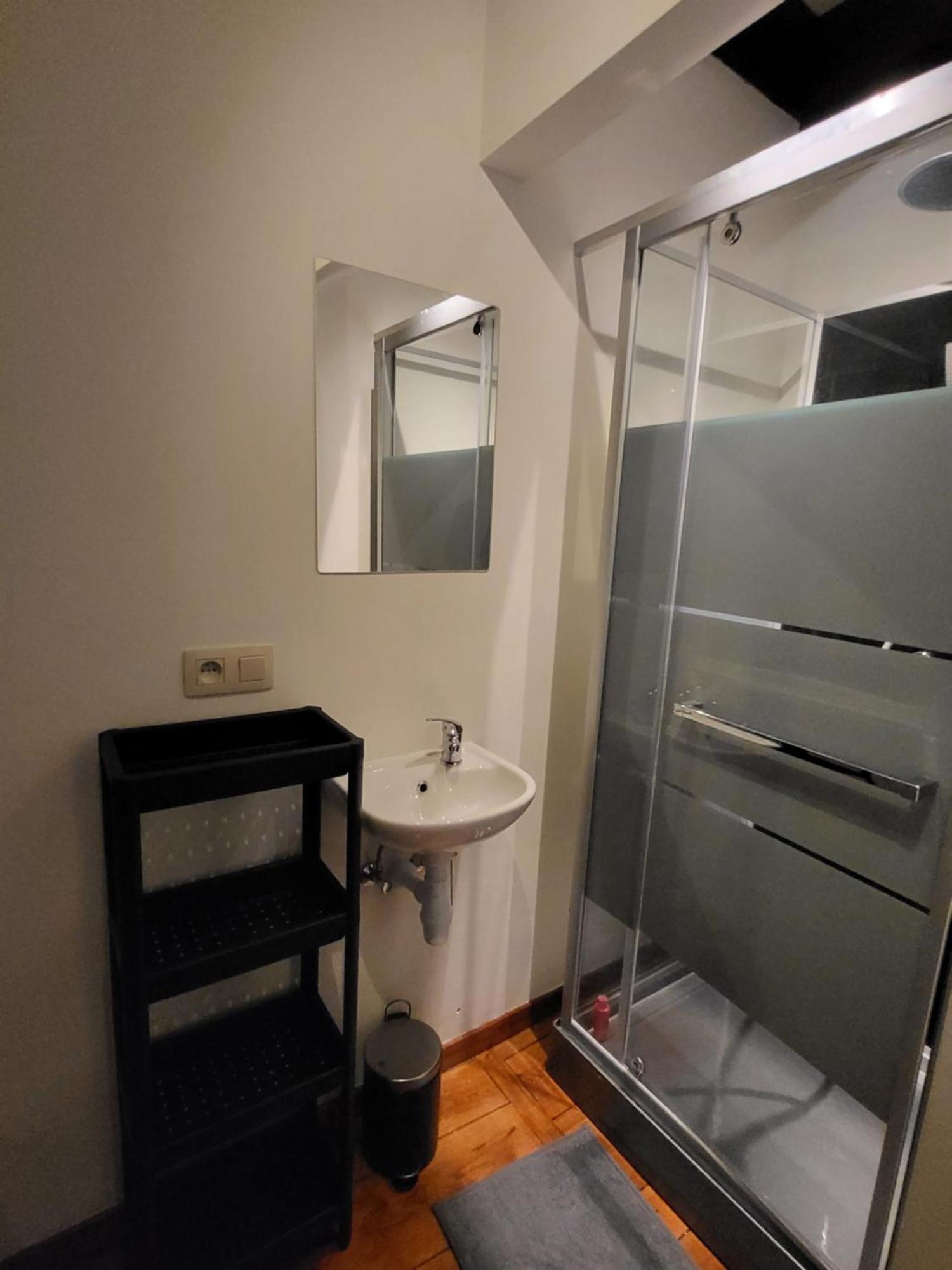 Viktoria Hostel Антверпен Номер фото